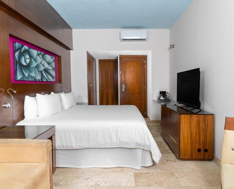 Deluxe room king  BelAir SunClub Hotel Cabos By Krystal Grand® Los Cabos
